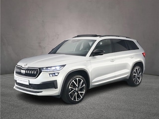 Skoda Kodiaq Sportline Business 7p. 1.5 TSI 150pk DSG Automaat Trekhaak, 3e zitrij, Navigatie, Panoramadak, Adaptive cruise control, Achteruitrijcamera, LED matrix koplampen