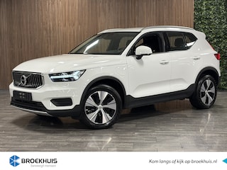 Volvo XC40 T4 Recharge Inscription | Parkeercamera | Cruise Control | Keyless Drive | Parkeersensoren voor+achter | 18 Inch | Elektrisch bedienbare achterklep | Climate Control L+R | DAB Radio | Apple Carplay/Android Auto | Volvo On Call met mobiele App functie |