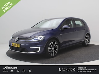 Volkswagen Golf / SOH 89% / Warmtepomp / Stoelverwarming / Achteruitrijcamera / Cruisecontrol / Digitaal Dashboard / Dodehoekdetectie / Historie Bekend /