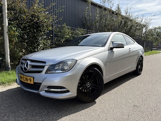 Mercedes-Benz Coupé 180 / AUTOMAAT / LEER / NAVI / CRUISE