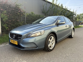 Volvo V40 1.6 T3 Kinetic / AIRCO / NAVI / CRUISE