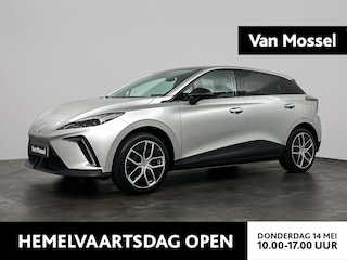 MG 4 Electric Trophy Extended Range 77 kWh | 18" inch | verwarmde voorstoelen | 360 camera | warmtepomp | dual tone interieur en zwart dak| dakspoiler dubbel | WLTP 520km