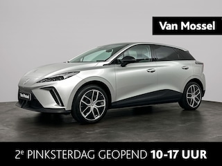 MG 4 Electric Trophy Extended Range 77 kWh | 18" inch | verwarmde voorstoelen | 360 camera | warmtepomp | dual tone interieur en zwart dak| dakspoiler dubbel | WLTP 520km