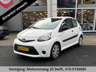 Toyota Aygo 1.0 VVT-i Comfort . AIRCO . ELEKTRSICHE RAMEN VOOR . RADIO-CD/MP3 SPELER .