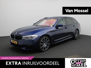 BMW 5-serie Touring 540i xDrive High Executive | Automaat | Panoramadak | Harman Kardon | Lederen Bekleding | Stoelverwarming + Stoelventilatie | head-up display | 360. Camera | Sfeerverlichting |