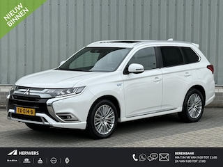 Mitsubishi Outlander 2.4 PHEV Instyle / Full Options! / Dealer Onderhouden / Trekhaak 1.500 KG Trekgewicht / Schuif- & Kanteldak / Lederen Bekelding / Stoel- & Stuurverwarmng / Adaptieve Cruise Control / Climate Control / Fabrieksgarantie t/m 07-12-2026 /