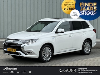 Mitsubishi Outlander 2.4 PHEV Instyle / Full Options! / Dealer Onderhouden / Trekhaak 1.500 KG Trekgewicht / Schuif- & Kanteldak / Lederen Bekelding / Stoel- & Stuurverwarmng / Adaptieve Cruise Control / Climate Control / Fabrieksgarantie t/m 07-12-2026 /