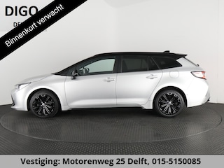 Toyota Corolla Touring Sports HYBRID 140 BI-TONE ACTIVE GARANTIE TOT 06-2033 NAVIGATIE . ACHTERUITRIJ CAMERA . KEYLESS START