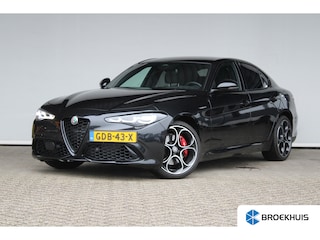 Alfa Romeo Giulia 2.0 T GME AWD Veloce | 10-voudig electrisch verstelbare bestuurdersstoel met geheugenfunctie | Achterbank in delen neerklapbaar | Achteruitrijcamera