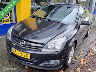 Opel Astra GTC 1.8 Cosmo originele lage KM stand