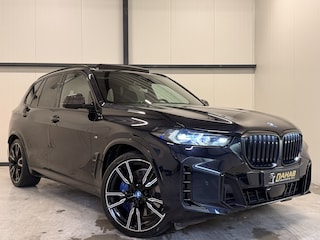 BMW X5 xDrive50e M-Sport | Carbon | Pano | Memory | Stoelverwarming / Verkoeling | Led | Soft-Close | Cruise | DAB | Apple Carplay / Android Auto
