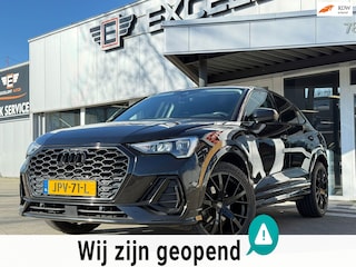 Audi Q3 35 TFSI S Line | Black Edition