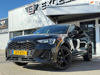 Audi Q3 35 TFSI S Line | Black Edition