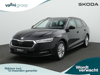 Skoda Octavia Combi 1.0 e-TSI 110 pk DSG Business Edition | Trekhaak | Stoelverwarming | Navigatie | Adaptive Cruise