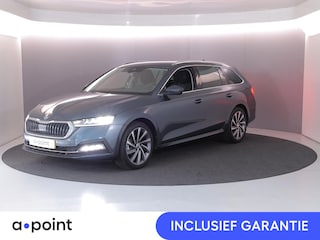 Skoda Octavia Combi 1.0 e-TSI Business Edition Plus 110 pk Automaat (DSG) | Navigatie | Parkeersensoren | Achteruitrijcamera | Stoelverwarming | LED koplampen |