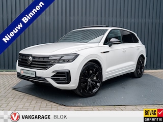 Volkswagen Touareg 3.0 TSi 4MOTION R | Luchtvering | Panodak | Trekhaak | Stoelkoeling | 360 Camera | Black Style | Prijs Rijklaar!!