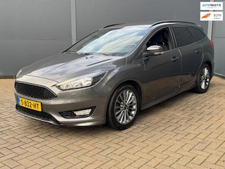 Ford Focus Wagon 1.0 Titanium / St Line / Pdc