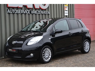 Toyota Yaris 1.3 VVTi Dynamic Airco/Trekhaak/15'' velgen/NAP