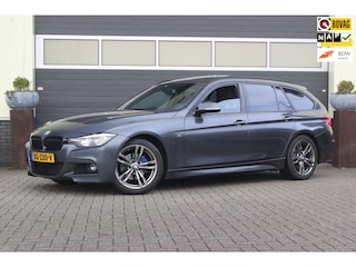 BMW 3-serie Touring 318i M Sport Edition | Trekhaak |