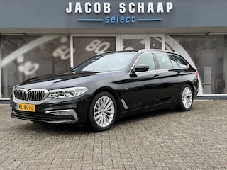 BMW 5-serie Touring 520i High Executive Luxury Automaat / Pano dak / 18"LM / Leder / Camera