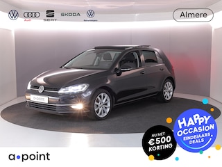 Volkswagen Golf 1.0 TSI Highline 115 pk | Navigatie | Panoramadak | Parkeersensoren (Park assist) | Achteruitrijcamera | LED koplampen | Stoelverwarming |