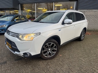 Mitsubishi Outlander 2.0 PHEV Executive Edition XLine Camera/Trekhaak/Rocksford audio