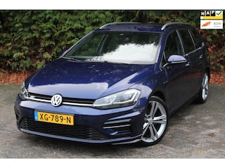 Volkswagen Golf Variant 1.5 TSI Highline Business R 150PK Automaat Facelift| Parkeersensoren | Navigatie | Climate Control