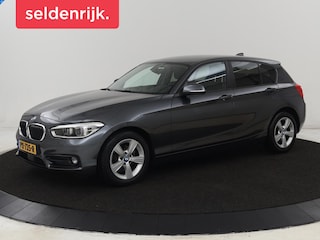 BMW 118i Sport Line | Adaptive cruise | Sportstoelen | Camera | Navigatie | Full LED | Park Assist | Climate control | Bluetooth
