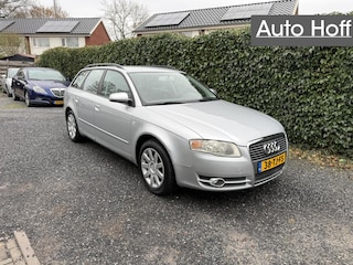 Audi A4 Avant 2.0 Pro Line Business Automaat | Navi | Leer | Autom. Airco | Cruise Control | LMV | Trekhaak | APK tot 12-05-2026!