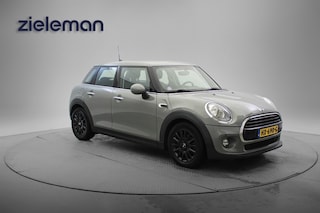 Mini Cooper 1.5 Cooper Business - Navi, Cruise