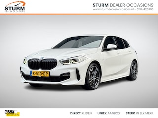 BMW 118i High Executive Edition M Sport NL-Auto, Afneembare Trekhaak!
