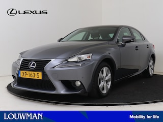 Lexus IS 300h Business Line | Premium Navigatie | Parkeersensoren | Trekhaak |