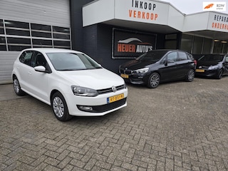 Volkswagen Polo 1.2-12V 5 deurs wit nw apk radio navig. nw apk