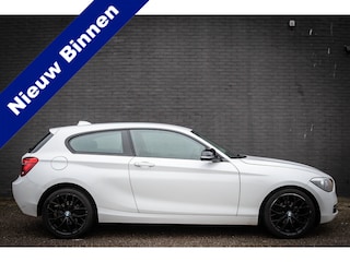 BMW 114i EDE Net binnen - Nu al te bezichtigen