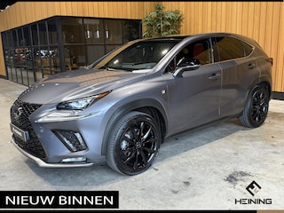 Lexus NX 300h AWD F F SPORT Line 4x4. Navi. Apple-carplay. Panoramadak. Trekhaak.