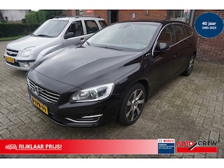 Volvo V60 D6 Plug-In Hybrid 283pk Geartronic AWD Summum Schuifdak Leder