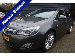 Opel Astra 1.4 Turbo Cosmo Trekhaak stoelverwarming Clima Navi
