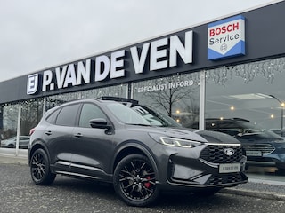 Ford Kuga 2.5 PHEV ST-Line X Black Pack 243pk e-CVT Automaat | Registratie januari 2026! | Full Options | Black Package | E-Trekhaak | Panodak | Coast-to-Coast Matrix LED | 20'' | Winter Pack | Head-Up | Driver Assistance Pack | AGR-stoelen | etc. etc.