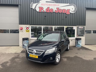 Volkswagen Tiguan 1.4 TSI COMF.&amp;DESIGN  Airco  Cruise  Trekhaak Navi Camera Apple carplay