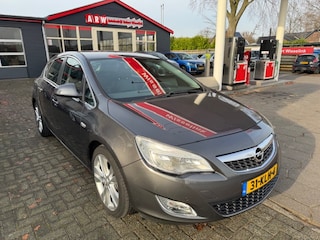 Opel Astra 1.6 16V 5D 85KW Cosmo