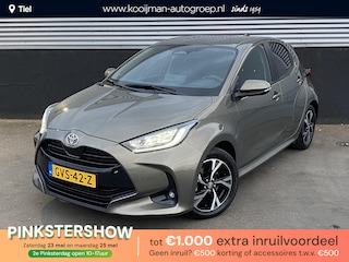 Toyota Yaris 1.5 Hybrid 115 First Edition Navigatie Apple CarPlay/Android Auto, achteruitrij camera, adaptieve cruise control, keyless, NL auto!