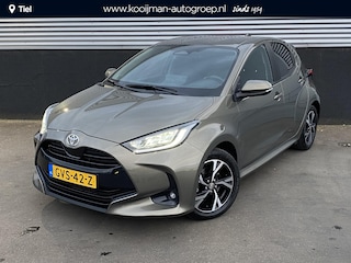 Toyota Yaris 1.5 Hybrid 115 First Edition Navigatie Apple CarPlay/Android Auto, achteruitrij camera, adaptieve cruise control, keyless, NL auto!