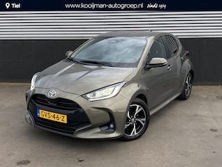 Toyota Yaris 1.5 Hybrid 115 First Edition Navigatie Apple CarPlay/Android Auto, achteruitrij camera, adaptieve cruise control, keyless, NL auto!