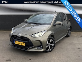 Toyota Yaris 1.5 Hybrid 115 First Edition Navigatie Apple CarPlay/Android Auto, achteruitrij camera, adaptieve cruise control, keyless, NL auto!