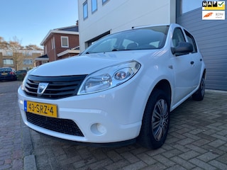 Dacia Sandero 1.2/2e eigenaar/AUX/1jaar Apk /Geen stuurbekrachtiging