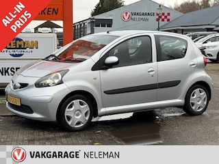 Toyota Aygo 1.0 12V VVT-I 5DRS MMT airco automaat rijklaarprijs bovag garantie