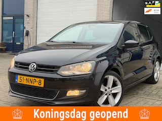 Volkswagen Polo 1.2 TSI Highline/ AUTOMAAT/ 5drs/ nap/ 3e EIG/ dealeronderhouden/ 1jaar apk/ volle opties.