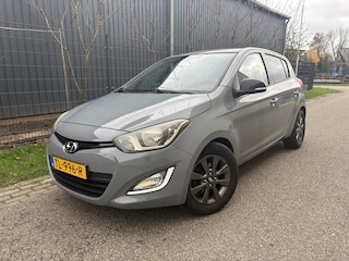 Hyundai i20 1.2i i-Motion / 5-DEURS / AIRCO / 134dkm!