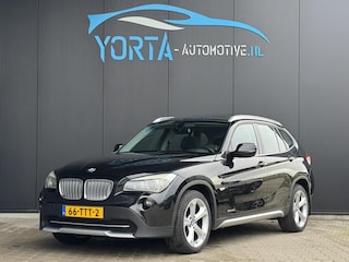 BMW X1 sDrive20i AUTOMAAT*NL AUTO*PANO*TREKHAAK*STOELVERWARMING