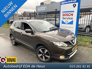 Nissan Qashqai 1.2 DiG-T Tekna met o.a. panoramadak, stoelverwarming, leer, navigatie, trekhaak, etc.